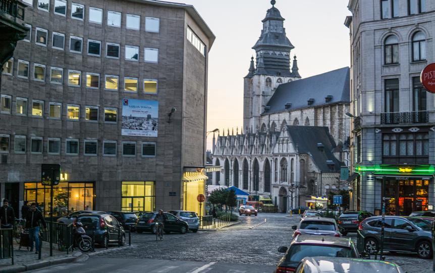 Before and After: Maison du Peuple, Bruxelles (8 & 8) Before and After: Maison du Peuple, Bruxelles (8 & 8)